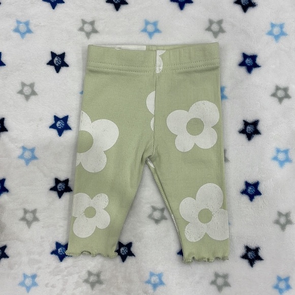 George baby green 2 piece lounge set - Picture 4 of 6